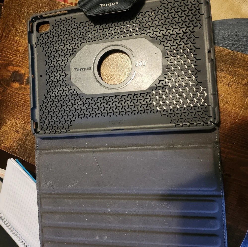 Case - Picture 2 of 3